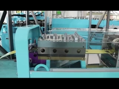 Mehrfache Spezifikation Breite 63mm-75mm-89mm-150mm Leichtmetall Stahlrahmenmaschine für Hausstruktur